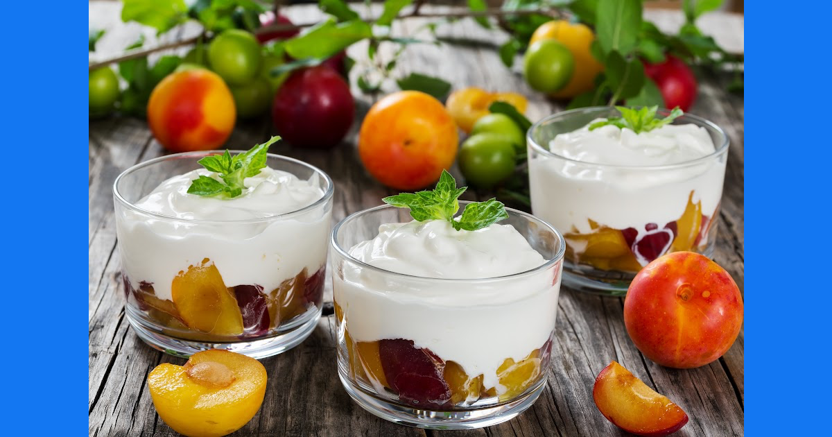  Greek yogurt with berries, nuts